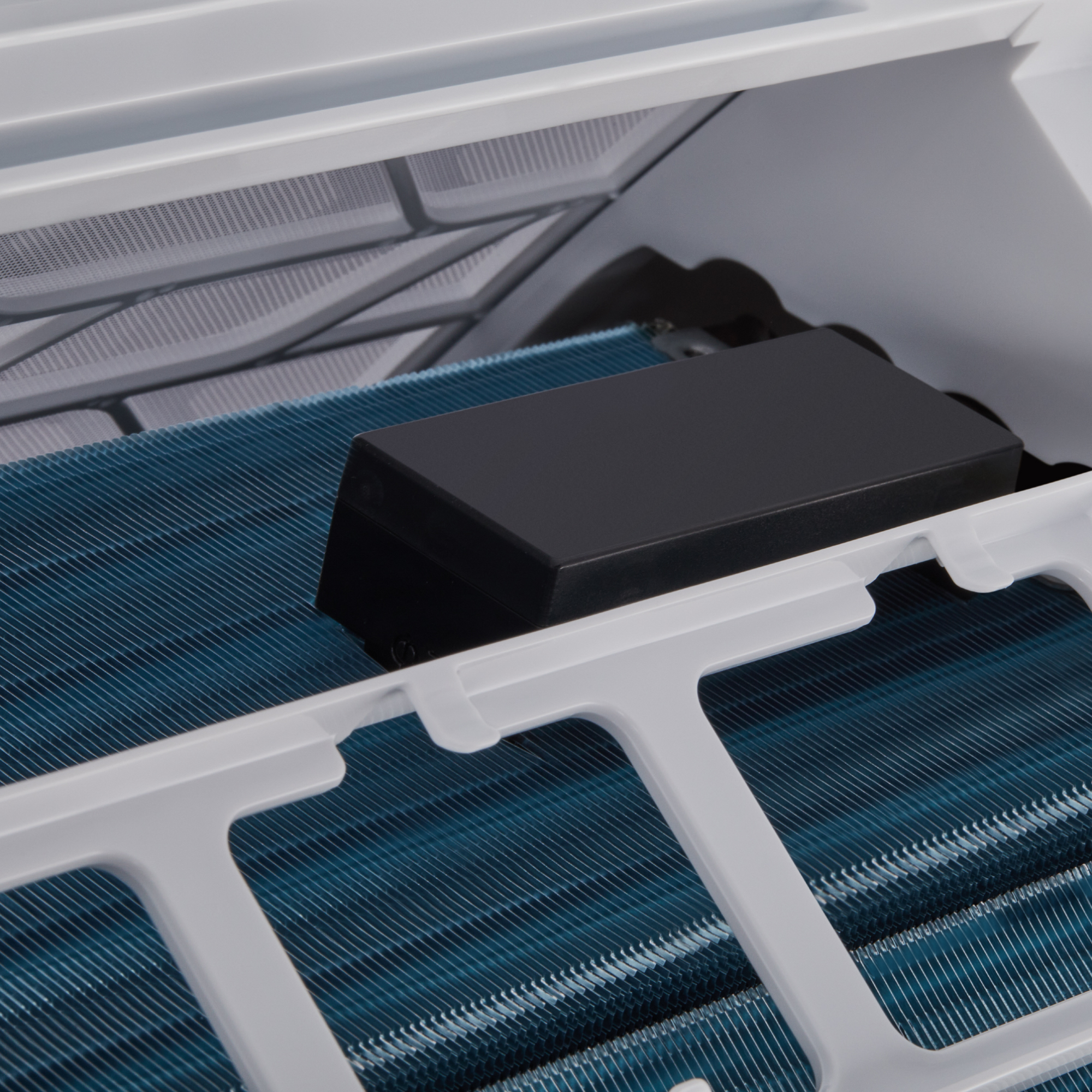 electrolux_air_conditioner_product_photo_enterprise_white_korp1